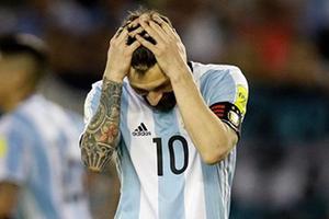Messi từ chối đề nghị giảm án treo giò từ FIFA