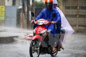 Mưa dông trên cả nước, các tỉnh miền Bắc trời chuyển lạnh