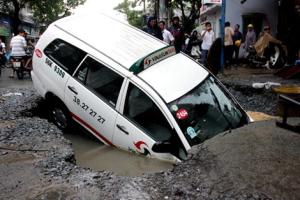 Sụt lún đang lan rộng khắp Sài Gòn