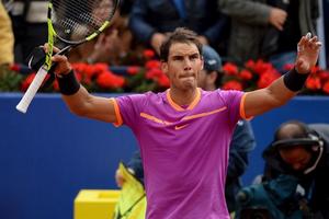Nadal cận kề "decima," Sharapova chưa đủ điểm dự Roland Garros