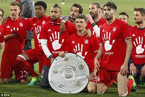 Chủ tịch DFB, Bayern Munich, tạo nên "khoảnh khắc lịch sử"