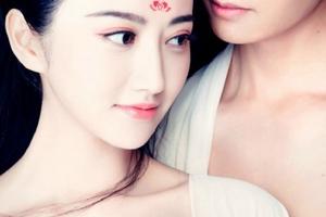 Diễn viên khoe thân lộ liễu, đoàn phim bị xử lý