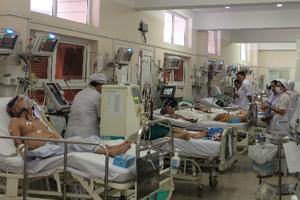 Bảo hiểm y tế đột ngột dừng chi trả nhiều thuốc, bệnh nhân gặp nguy