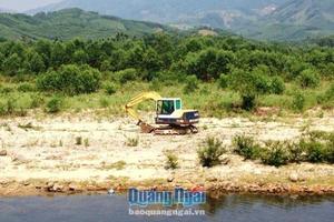 Chính quyền xã “cầm đèn chạy trước ô tô”