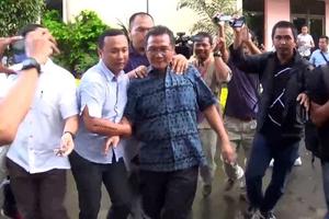 Indonesia: Bộ trưởng Mỏ Bắc Sumatra bị bắt quả tang nhận hối lộ