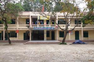 Học sinh Trường THCS Đông Tiến phải đóng nhiều khoản vô lý