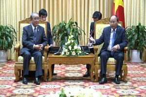 Thủ tướng tiếp Thống đốc tỉnh Nagasaki