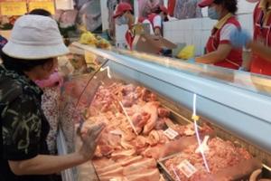 Thịt lợn ngoại nhập 27.000 đồng/kg, nỗi "kinh hoàng" của người chăn nuôi Việt