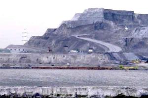 Sử dụng tro, xỉ, thạch cao làm nguyên liệu sản xuất vật liệu xây dựng: Phải có giải pháp đồng bộ