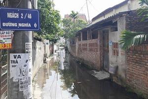 Mương thối tràn tận ngách, dân bắc gạch vào nhà
