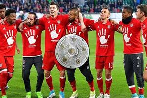 Bayern Munich vô địch Bundesliga: Điều hiển nhiên khó chịu!
