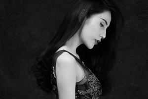 Ca sỹ Thủy Tiên: Tôi từng bị xâm hại tình dục nhiều lần