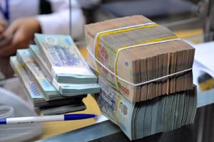 Ngân hàng vẫn lo chuyện 'đứng cho vay, quỳ đòi nợ'