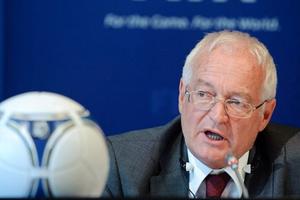 Luật sư "hạ bệ" cựu Chủ tịch FIFA Sepp Blatter bị mất chức ở FIFA