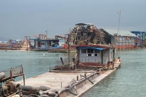 Tạm đình chỉ khai thác cát hạ lưu sông Đà