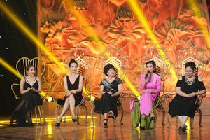 "Người đẹp Tây Đô" – Việt Trinh làm giám khảo Kịch cùng Bolero
