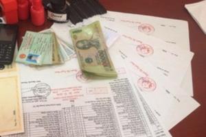 Giả mạo công văn của Tổng cục Hải quan để thu tiền thanh lý xe ôtô