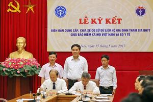 Dữ liệu hộ gia đình tham gia BHYT đã được bàn giao cho Bộ Y tế