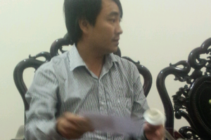 Trưởng phòng bị cảnh cáo đổ lỗi cho lái xe 