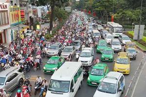 Rộng tay cho chủ đầu tư, nhưng tính toán từng đồng với người dân