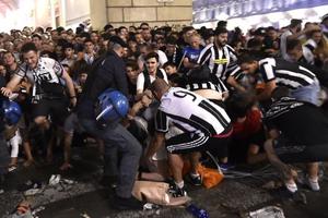 1500 CĐV Juventus bị thương khi trong đêm chung kết Champions League