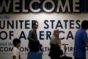 Mỹ áp dụng chính sách visa mới của ông Trump