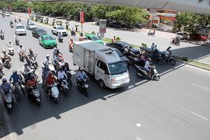 Sốc: Nhiệt độ mặt đường Hà Nội gần 60 độ C trong đợt nóng kỷ lục