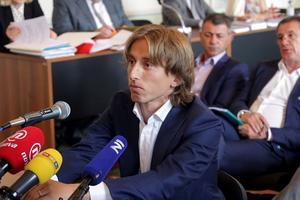 Tiền vệ Luka Modric đối mặt với nguy cơ phải ngồi tù 5 năm