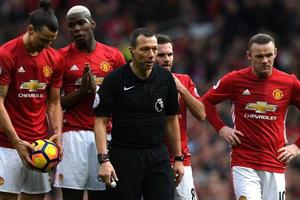 FIFA đề xuất trận đấu bóng đá chỉ còn 60 phút