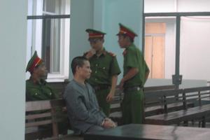 Kẻ hiếp dâm con gái để kiểm tra trinh tiết nói tòa "xử tử hình cũng được"