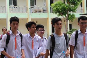 Thi THPT Quốc gia 2017: 2 cán bộ vi phạm kỷ luật