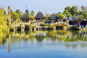 Quan TQ có 10 bồ nhí, biệt phủ xa hoa như Di Hòa Viên