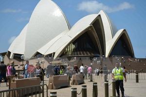 Australia buộc Facebook, Google cung cấp thông tin chống khủng bố
