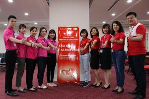  Hơn 500 cán bộ, nhân viên Techcombank tham gia hiến máu 