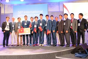 Nam sinh Việt Nam đạt điểm cao nhất Olympic Toán học quốc tế 