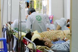 Hà Nội "nóng" sốt xuất huyết do nhiều người tự làm bác sỹ
