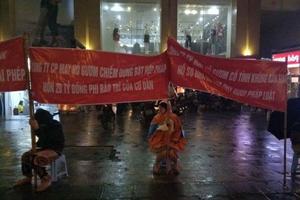 Bán nhà đất lên chung cư: Mẹ con ly tán, cả tuần ăn bánh mỳ