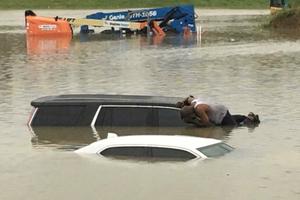 Thiệt hại do bão Harvey có thể ngang Katrina