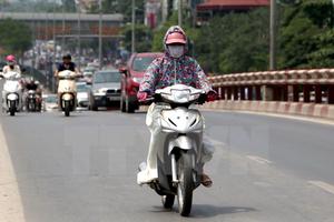 Nắng nóng diện rộng ở Bắc Bộ và Trung Bộ kéo dài đến 12/8