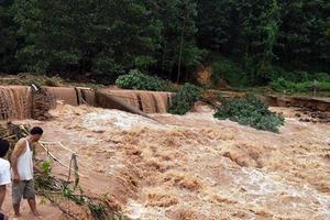 Nhiều xã miền núi tỉnh Quảng Ninh bị cô lập, chia cắt do lũ quét