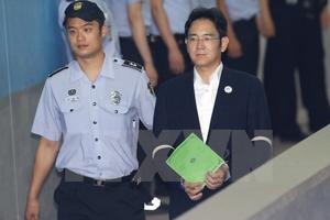 Phó Chủ tịch Tập đoàn Samsung Lee Jae-yong bị kết án 5 năm tù