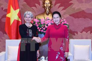 Chủ tịch Quốc hội Nguyễn Thị Kim Ngân tiếp Tổng Giám đốc UNESCO