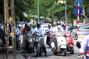 Nắng nóng diện rộng tại các tỉnh Bắc Bộ, có nơi trên 38 độ C