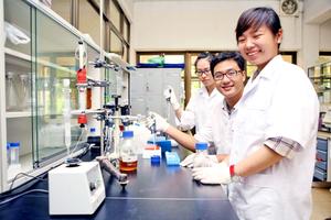 Nghiên cứu trong trường ĐH: Ra “lò” rồi... “đắp chiếu”