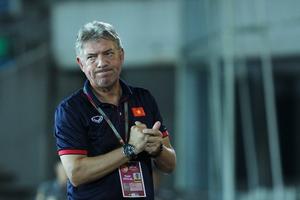 VFF sẽ sa thải chuyên gia Jurgen Gede ?