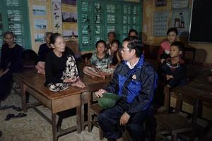 Tâm bão cách Đèo Ngang 40 km, Cồn Cỏ sơ tán toàn bộ dân