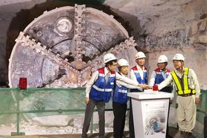 Thông hầm phía Đông tuyến đường sắt Bến Thành - Suối Tiên