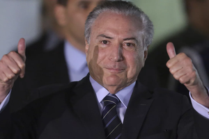 Tổng thống Brazil Michel Temer tránh được việc xét xử tham nhũng