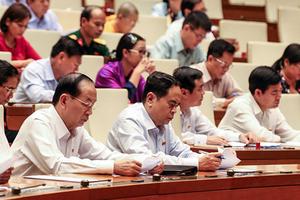 Đại biểu Quốc hội lo tăng trưởng bất hợp lý, nợ công tăng cao