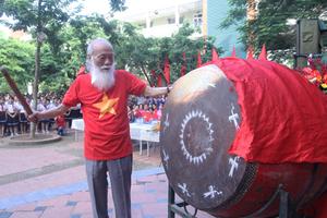 Phó giáo sư Văn Như Cương qua đời